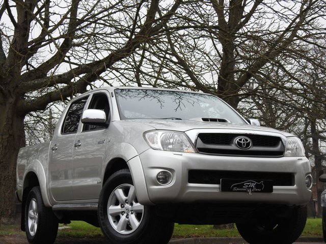 2011 60 Toyota HI-Lux 3.0 INVINCIBLE 4X4 D-4D DCB 169 BHP