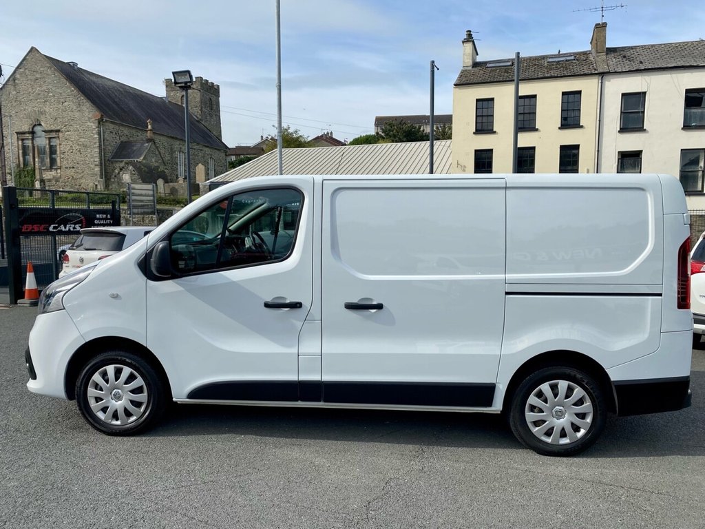 USED 2018 18 RENAULT TRAFIC 1.6 SL27 BUSINESS PLUS DCI 120 BHP FANTASTIC SPEC,BUSINESS EDITION