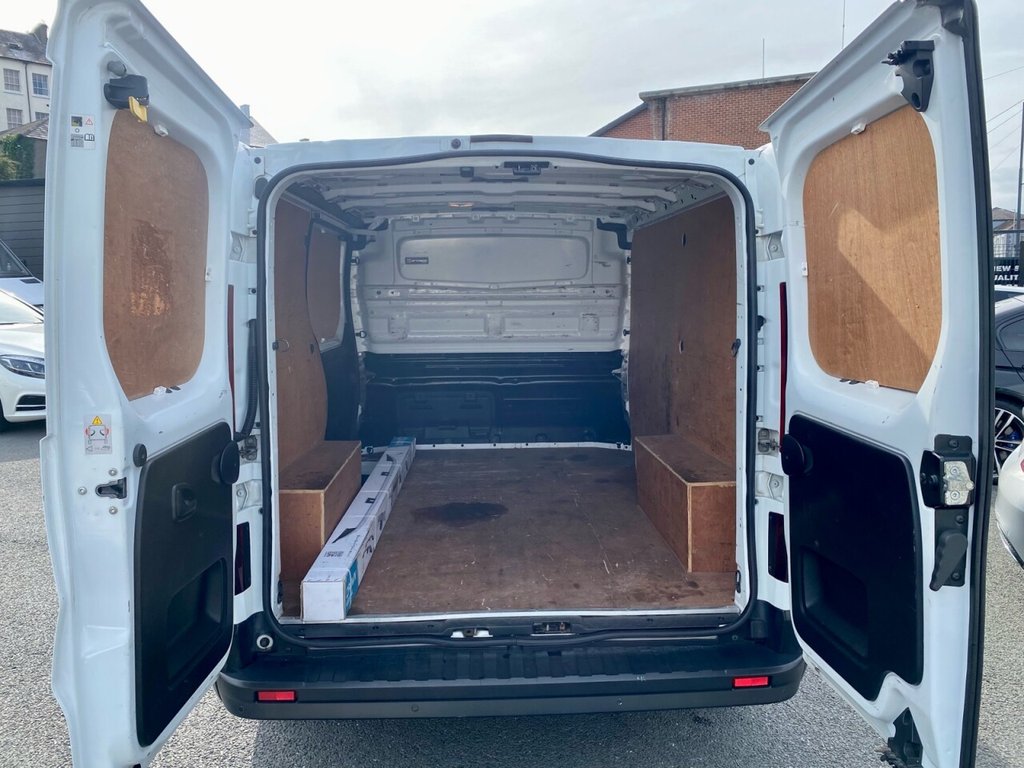 USED 2018 18 RENAULT TRAFIC 1.6 SL27 BUSINESS PLUS DCI 120 BHP FANTASTIC SPEC,BUSINESS EDITION