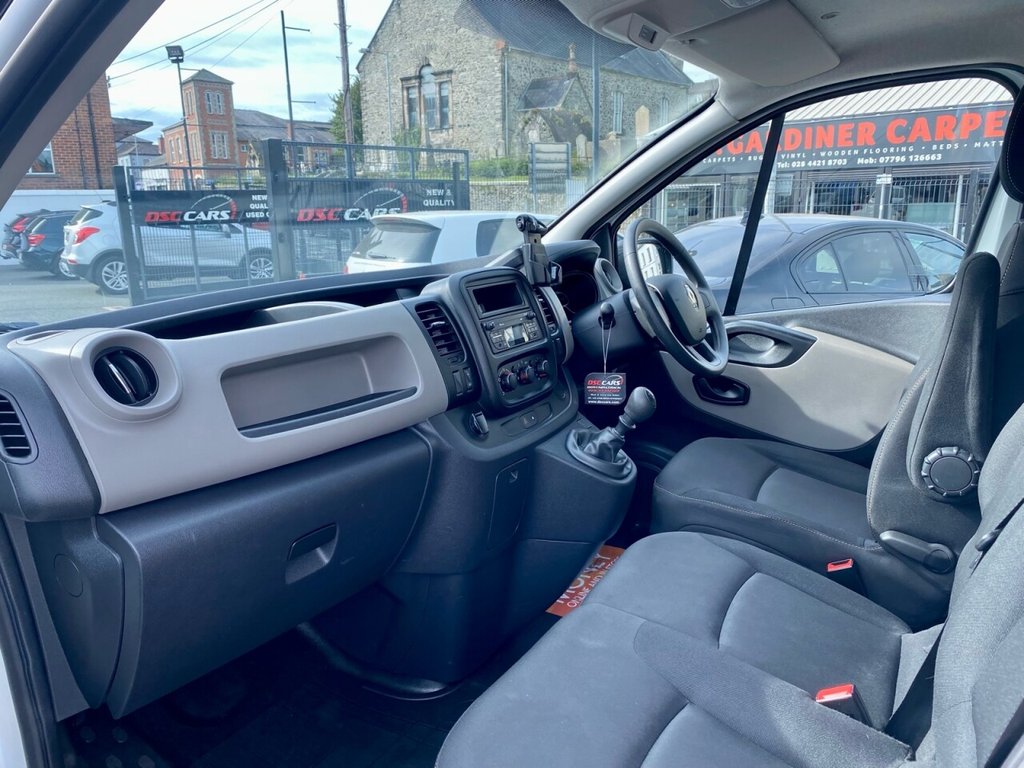 USED 2018 18 RENAULT TRAFIC 1.6 SL27 BUSINESS PLUS DCI 120 BHP FANTASTIC SPEC,BUSINESS EDITION