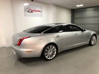 USED 2012 C JAGUAR XJ 3.0 D V6 PORTFOLIO LWB 4d 275 BHP * PANORAMIC ROOF * PRIVACY GLASS * NAVIGATION *  CLIMATE CONTROL * PARKING  SENSORS *