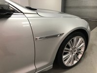 USED 2012 C JAGUAR XJ 3.0 D V6 PORTFOLIO LWB 4d 275 BHP * PANORAMIC ROOF * PRIVACY GLASS * NAVIGATION *  CLIMATE CONTROL * PARKING  SENSORS *