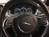 USED 2012 C JAGUAR XJ 3.0 D V6 PORTFOLIO LWB 4d 275 BHP * PANORAMIC ROOF * PRIVACY GLASS * NAVIGATION *  CLIMATE CONTROL * PARKING  SENSORS *