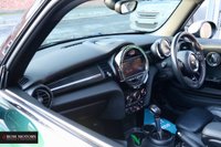 USED 2017 17 MINI HATCH JOHN COOPER WORKS 2.0 JOHN COOPER WORKS 3d 228 BHP PANORAMIC ROOF / CHILLI PACK