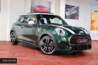 USED 2017 17 MINI HATCH JOHN COOPER WORKS 2.0 JOHN COOPER WORKS 3d 228 BHP PANORAMIC ROOF / CHILLI PACK