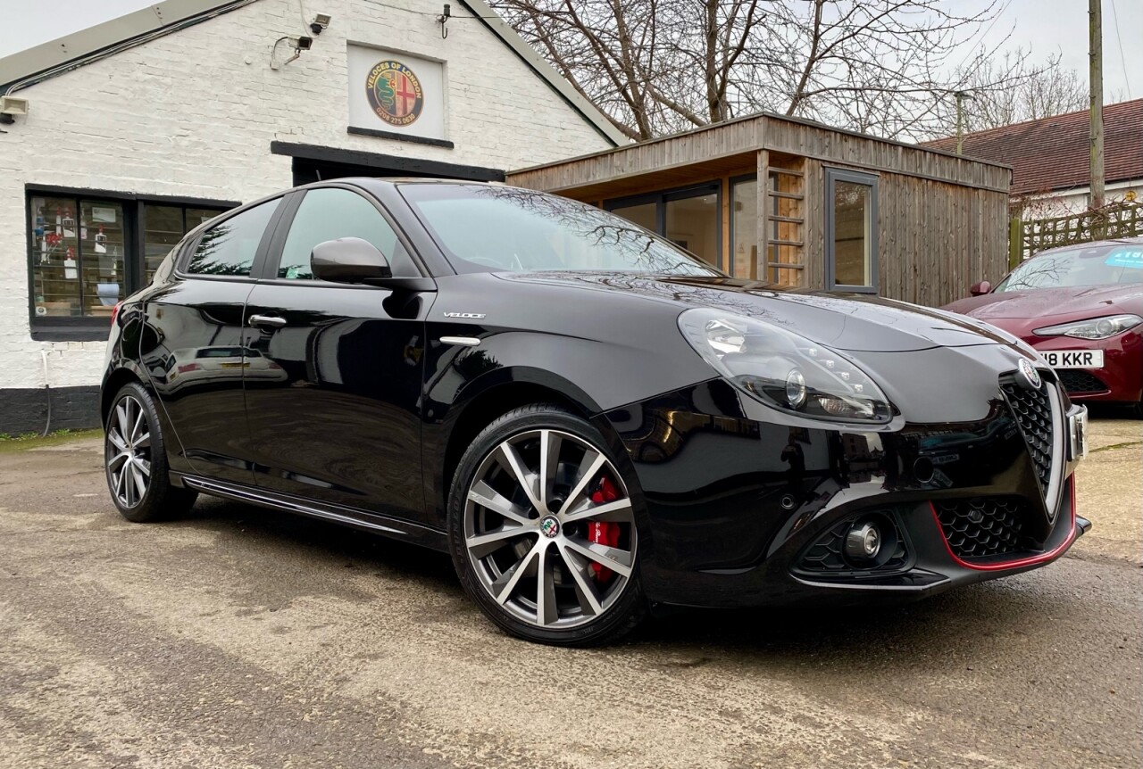 Alfa Romeo Giulietta 1.7l Tbi Veloce Tct 5D 240 BHP