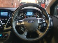 USED 2011 11 FORD FOCUS 1.6 TITANIUM 5d 124 BHP 
