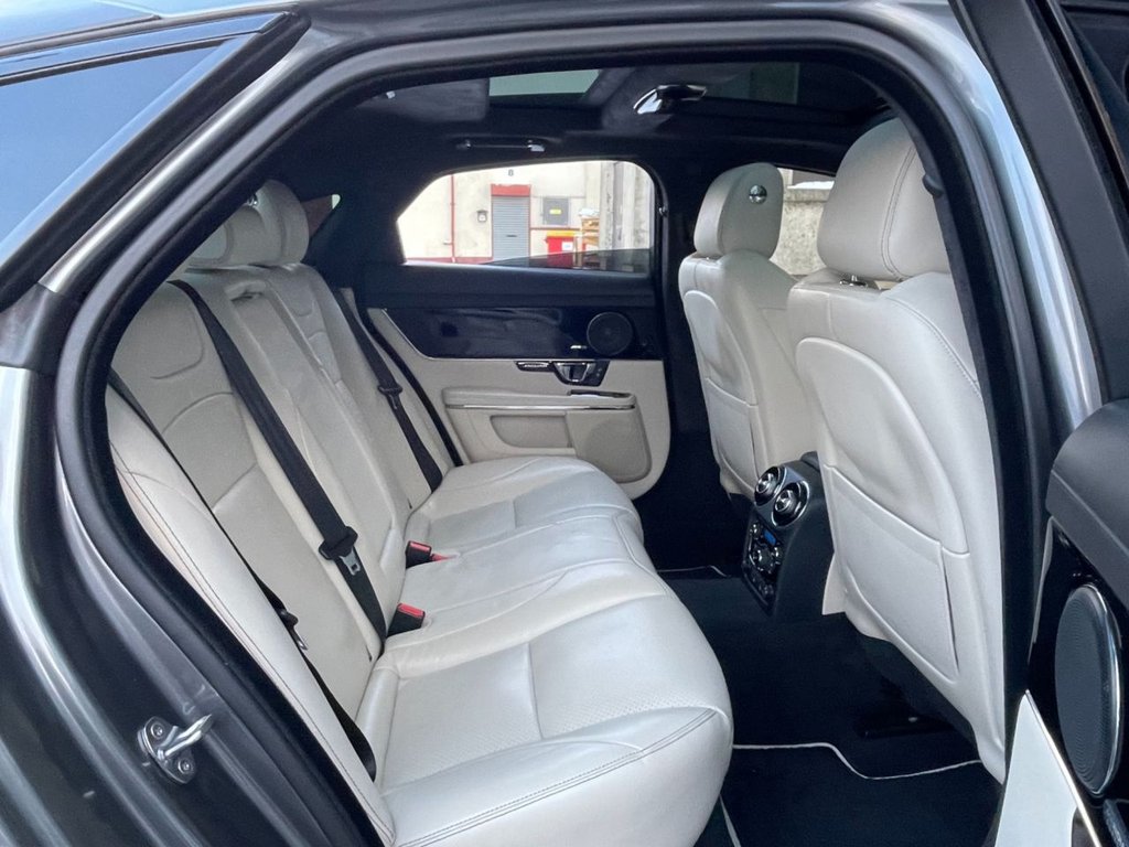 USED 2018 67 JAGUAR XJ 3.0 D V6 R-SPORT 4d 296 BHP 