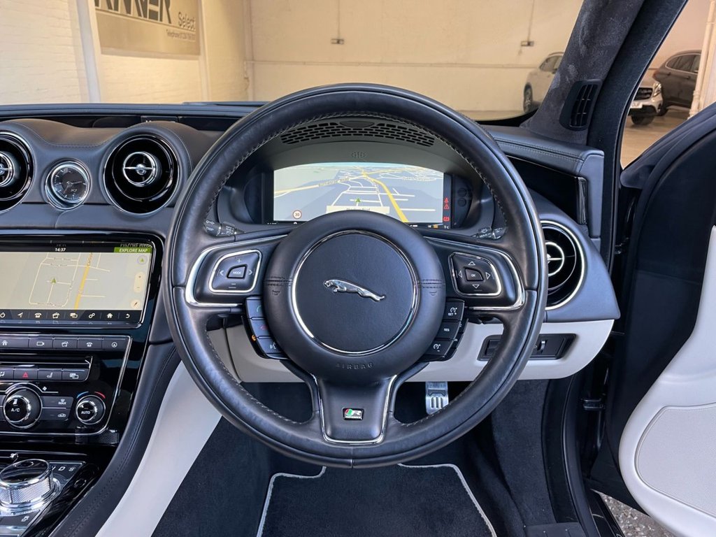 USED 2018 67 JAGUAR XJ 3.0 D V6 R-SPORT 4d 296 BHP 