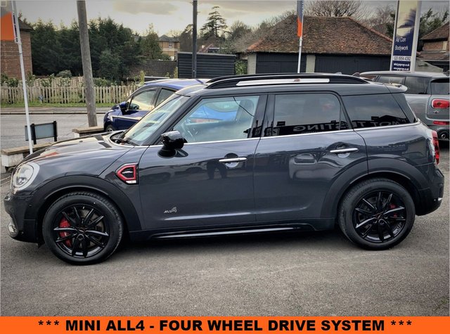 View our MINI COUNTRYMAN