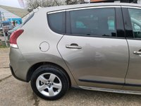 USED 2014 PEUGEOT 3008 1.6 E-HDI ALLURE 5d 115 BHP PEUGEOT 3008 1.6 E-HDI ALLURE 5d 115 BHP