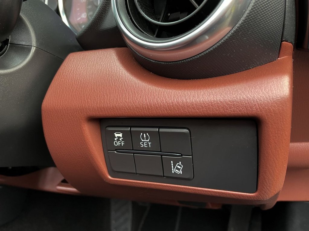 USED 2017 67 MAZDA MX-5 2.0 RF SPORT NAV 2d 158 BHP 