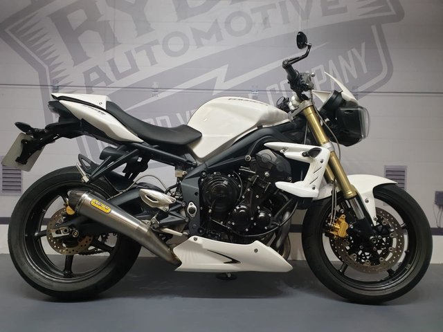 2012 12 Triumph Street Triple 675cc