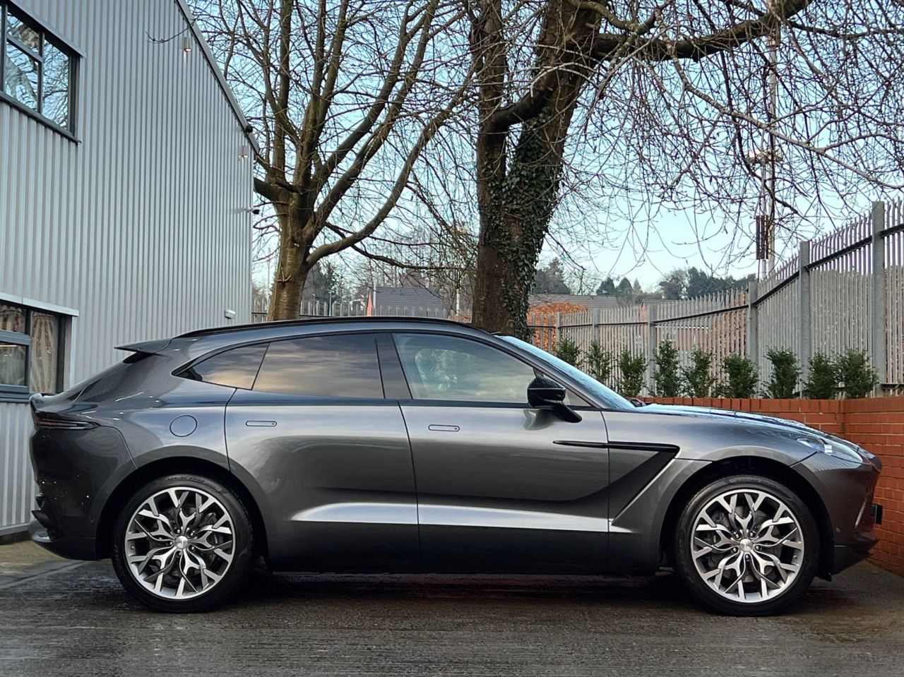 2021 71 ASTON MARTIN DBX 4.0 V8 Auto 4WD (s/s) 5dr