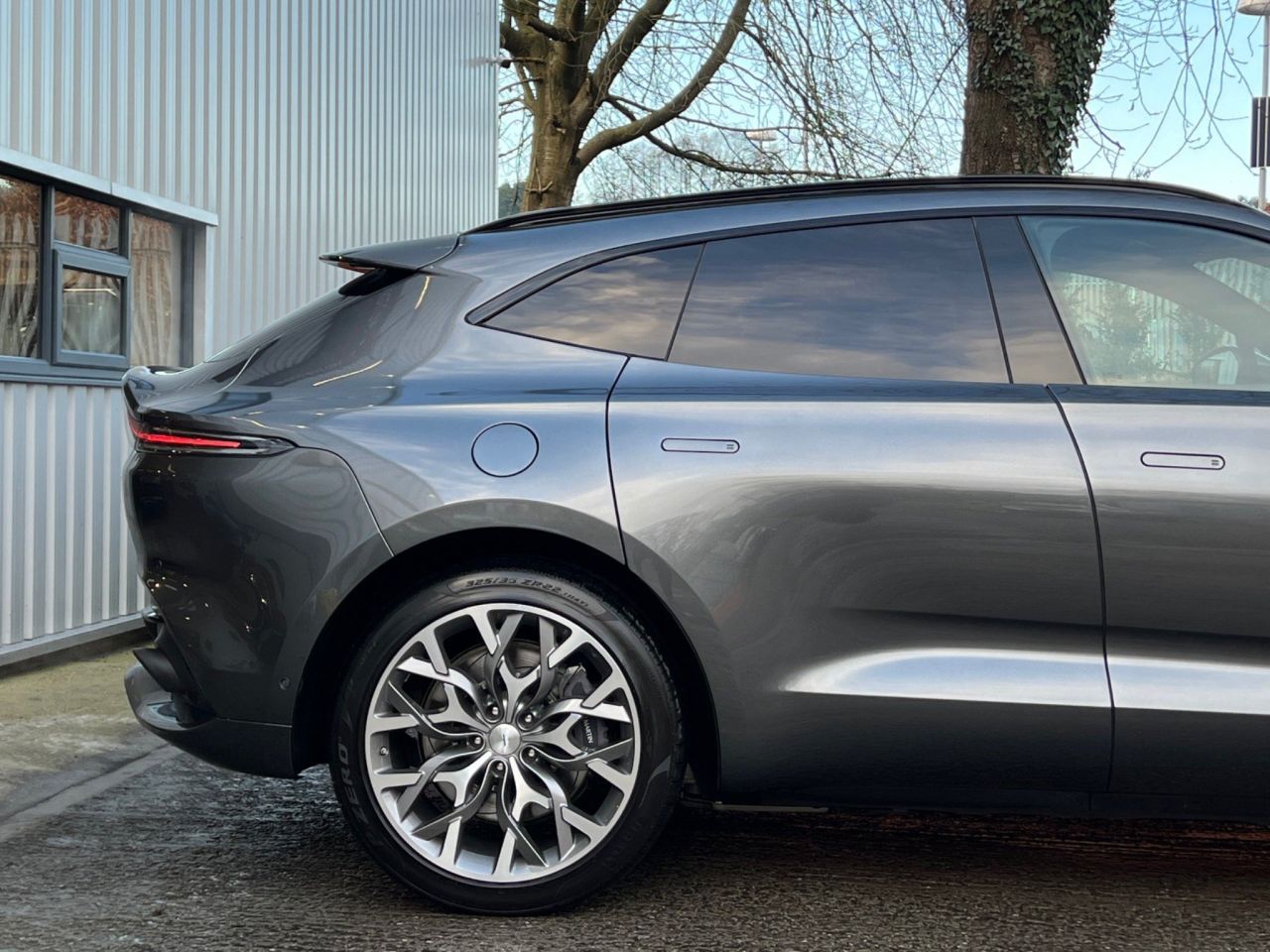 2021 71 ASTON MARTIN DBX 4.0 V8 Auto 4WD (s/s) 5dr