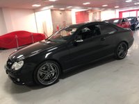 USED 2005 05 MERCEDES-BENZ CLK 5.4 CLK55 AMG 2d 363 BHP * PRIVACY  GLASS * CLIMATE CONTROL  * REVERSING CAMERA * LEATHER * 19 INCH ALLOYS *