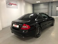 USED 2005 05 MERCEDES-BENZ CLK 5.4 CLK55 AMG 2d 363 BHP * PRIVACY  GLASS * CLIMATE CONTROL  * REVERSING CAMERA * LEATHER * 19 INCH ALLOYS *