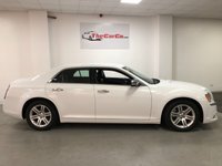 USED 2013 13 CHRYSLER 300C 3.0 CRD LIMITED 4d 236 BHP * CLIMATE CONTROL* PARKING SENSORS * NAVIGATION * LEATHER * 18 INCH ALLOY WHEELS *