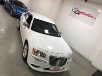 USED 2013 13 CHRYSLER 300C 3.0 CRD LIMITED 4d 236 BHP * CLIMATE CONTROL* PARKING SENSORS * NAVIGATION * LEATHER * 18 INCH ALLOY WHEELS *
