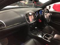 USED 2013 13 CHRYSLER 300C 3.0 CRD LIMITED 4d 236 BHP * CLIMATE CONTROL* PARKING SENSORS * NAVIGATION * LEATHER * 18 INCH ALLOY WHEELS *