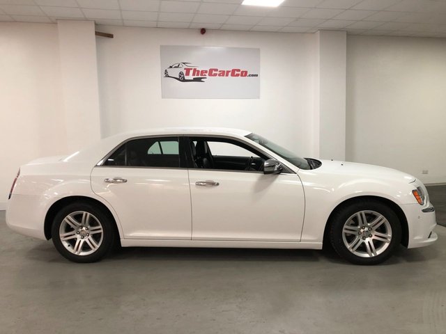 2013 13 Chrysler 300c 3.0 CRD LIMITED 4d 236 BHP