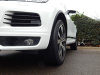 USED 2013 13 VOLKSWAGEN TOUAREG 3.0 V6 R-LINE TDI BLUEMOTION TECHNOLOGY 5d 242 BHP VW Service History-PANO-Heated Seat