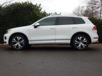 USED 2013 13 VOLKSWAGEN TOUAREG 3.0 V6 R-LINE TDI BLUEMOTION TECHNOLOGY 5d 242 BHP VW Service History-PANO-Heated Seat