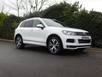 USED 2013 13 VOLKSWAGEN TOUAREG 3.0 V6 R-LINE TDI BLUEMOTION TECHNOLOGY 5d 242 BHP VW Service History-PANO-Heated Seat