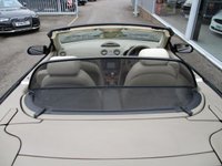 USED 2004 04 MERCEDES-BENZ SL 500 5.0 SL500 2d 302 BHP A BEAUTIFUL EXAMPLE THROUGHOUT