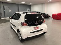 USED 2013 63 TOYOTA AYGO 1.0 VVT-I MOVE MM 5d 68 BHP * ONLY 17K MILES * AIR CONDITIONING * ONLY &pound;20 A YEAR ROAD TAX * NAVIGATION * BLUETOOTH *