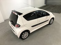 USED 2013 63 TOYOTA AYGO 1.0 VVT-I MOVE MM 5d 68 BHP * ONLY 17K MILES * AIR CONDITIONING * ONLY &pound;20 A YEAR ROAD TAX * NAVIGATION * BLUETOOTH *