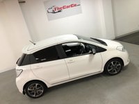 USED 2013 63 TOYOTA YARIS 1.3 VVT-I TREND 5d 99 BHP * PRIVACY * CLIMATE * NAV * ALLOYS * ONLY 34K MILES *