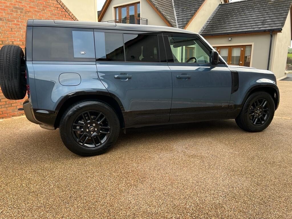 USED 2021 21 LAND ROVER DEFENDER 3.0 X-DYNAMIC S 5d 246 BHP FANTASTIC SPEC AND LOW MILES!