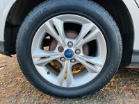 USED 2013 13 FORD FOCUS 1.0 ZETEC 5d 99 BHP This is a very clean example of this popular hatchback.