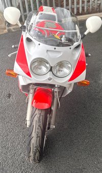 USED 1995 M YAMAHA FZR750R  OW01 Super sports Classic Lots of work done to make superb