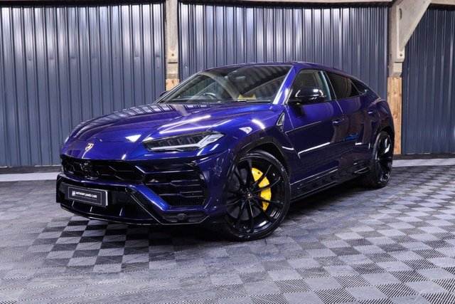 2018 68 Lamborghini Urus V8
