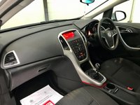 USED 2011 61 VAUXHALL ASTRA 1.6 EXCITE 5d 113 BHP 