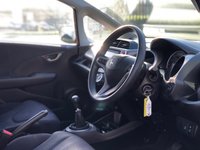 USED 2010 10 HONDA JAZZ 1.3 I-VTEC ES 5d 98 BHP 
