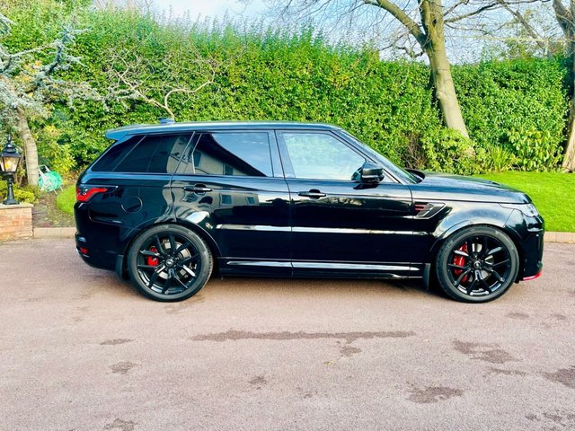 View our LAND ROVER RANGE ROVER SPORT