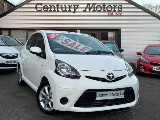 2012 12 Toyota Aygo 1.0 VVT-i ICE 5dr - LEATHER