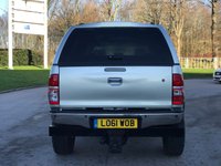 USED 2012 61 TOYOTA HI-LUX 2.5 HL2 4X4 D-4D DCB 142 BHP CHOICES OF 4 X 4 IN STOCK !!