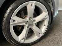 USED 2009 09 AUDI A5 3.0 TDI QUATTRO SPORT 3d 240 BHP ONLY TWO OWNER CAR WITH FSH SAT NAV FULL LEATHER XENON AND HEATED SEATS