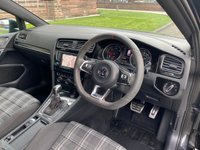 USED 2017 17 VOLKSWAGEN GOLF 2.0 TDI BlueMotion Tech GTD DSG (s/s) 5dr 