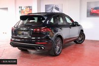 USED 2017 17 PORSCHE CAYENNE 3.0 S E-HYBRID PLATINUM EDITION TIPTRONIC S 5d 329 BHP PAN ROOF / REAR CAM / BOSE