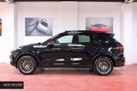 USED 2017 17 PORSCHE CAYENNE 3.0 S E-HYBRID PLATINUM EDITION TIPTRONIC S 5d 329 BHP PAN ROOF / REAR CAM / BOSE
