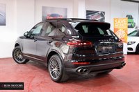 USED 2017 17 PORSCHE CAYENNE 3.0 S E-HYBRID PLATINUM EDITION TIPTRONIC S 5d 329 BHP PAN ROOF / REAR CAM / BOSE