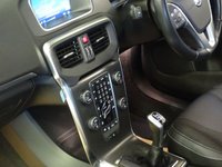 USED 2014 64 VOLVO V40 2.0 D4 SE NAV 5d 187 BHP *  MEGA MEGA SPEC *