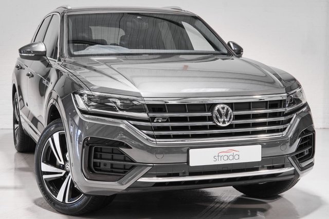 2019 J Volkswagen Touareg 3.0 V6 R-LINE TECH TDI 5d 282 BHP