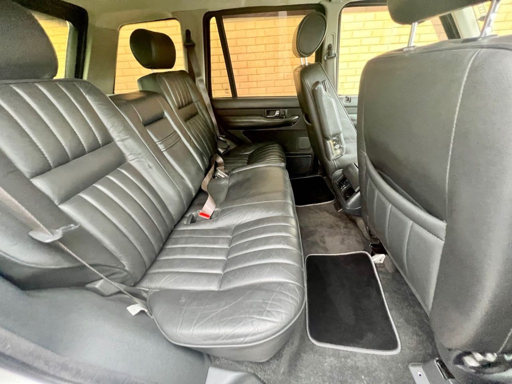 USED 2001 Y LAND ROVER RANGE ROVER 4.0 // COUNTY // 5d // 182 BHP // px swap 