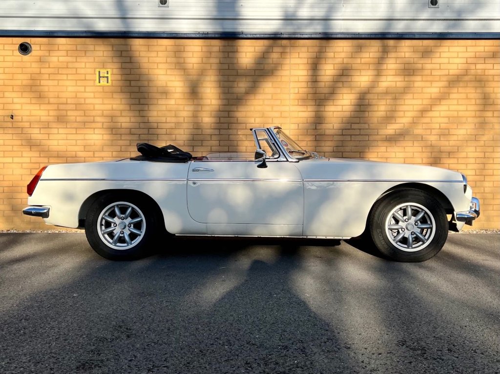 USED 1974 MG MGB V8 // 3.5 // ROADSTER // Export  // Concours // Px swap 